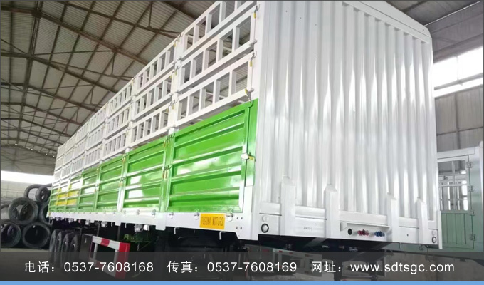 倉柵式半掛車